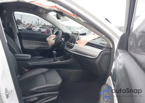 2022 Jeep Compass Latitude Lux 4X4 z USA, uszkodzony, nr VIN 3C4NJDFB8NT197416